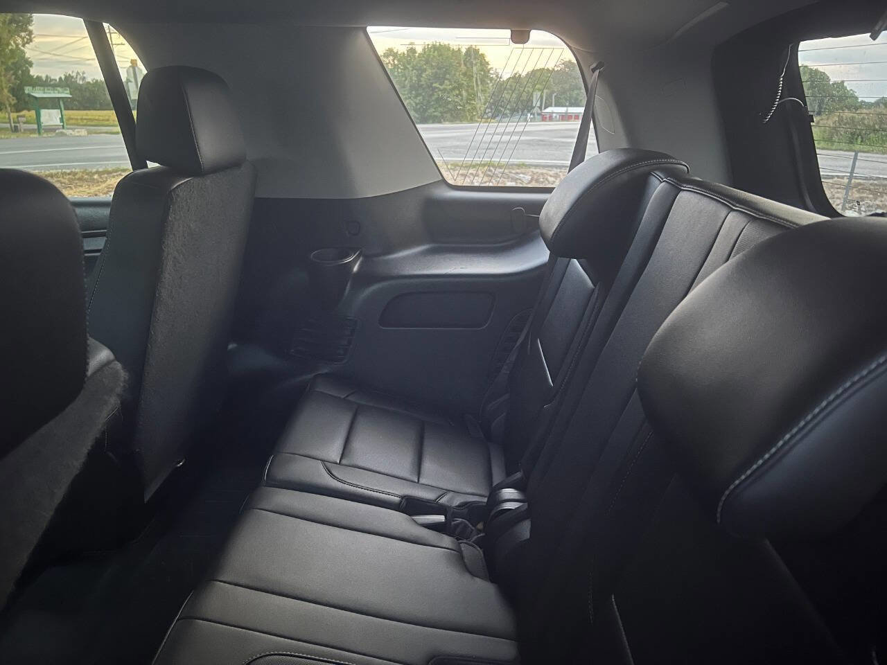 Used 2015 GMC Yukon SLT w/ Open Road Package image 13