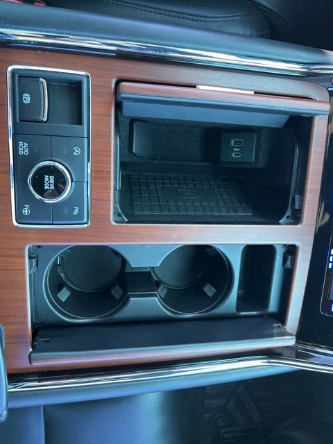 Used 2021 Lincoln Navigator 2WD image 21