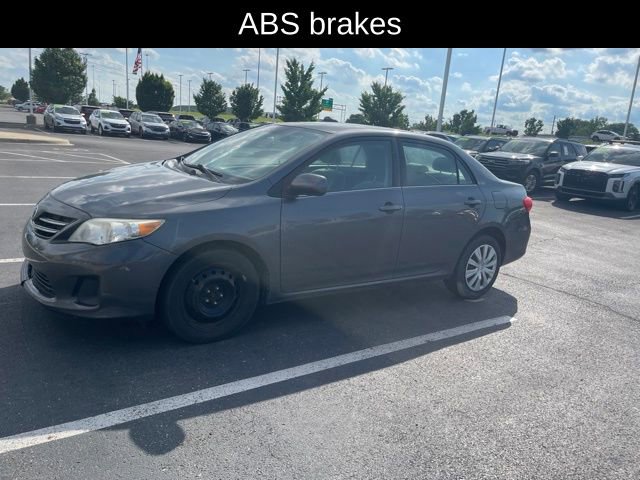 Used 2013 Toyota Corolla LE FWD image 3