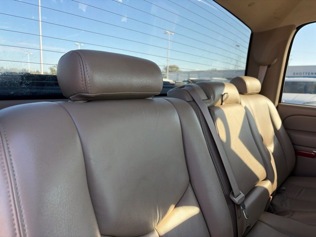 Used 2007 GMC Sierra 2500 SLT w/ Heavy-Duty Power Package RWD image 47