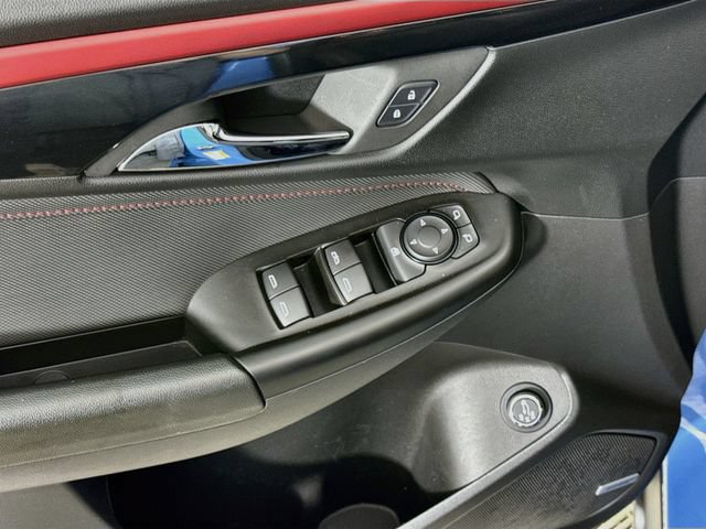 Used 2024 Chevrolet TrailBlazer RS w/ Convenience Package FWD image 18