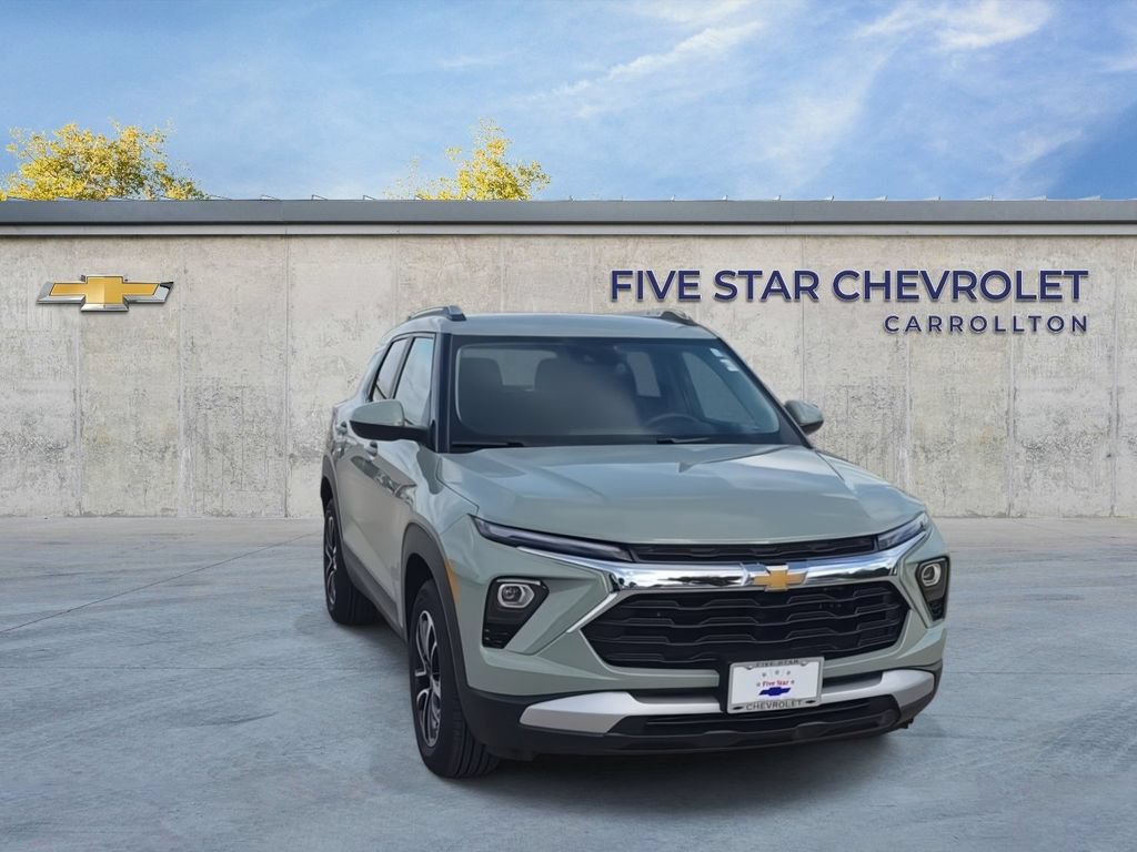 Certified 2026 Chevrolet TrailBlazer LT FWD image 2