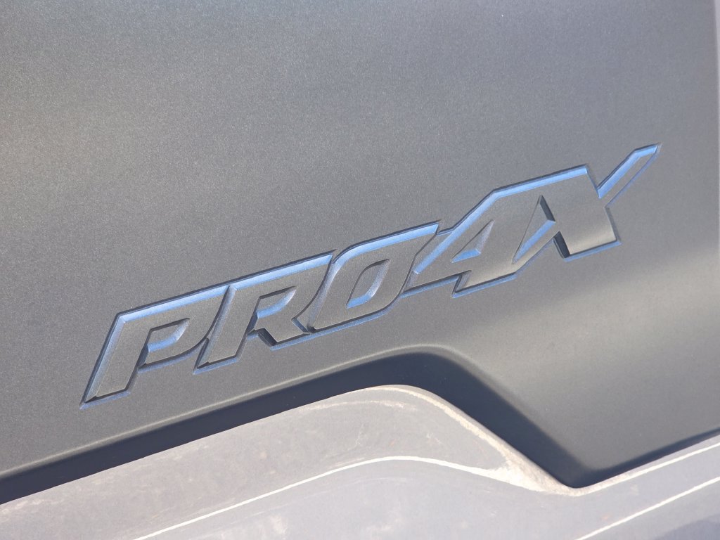 Used 2022 Nissan Titan PRO-4X w/ Pro-4x Utility Package AWD/4WD image 17