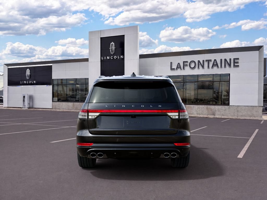 New 2027 Lincoln Aviator AWD w/ Jet Appearance Package image 7