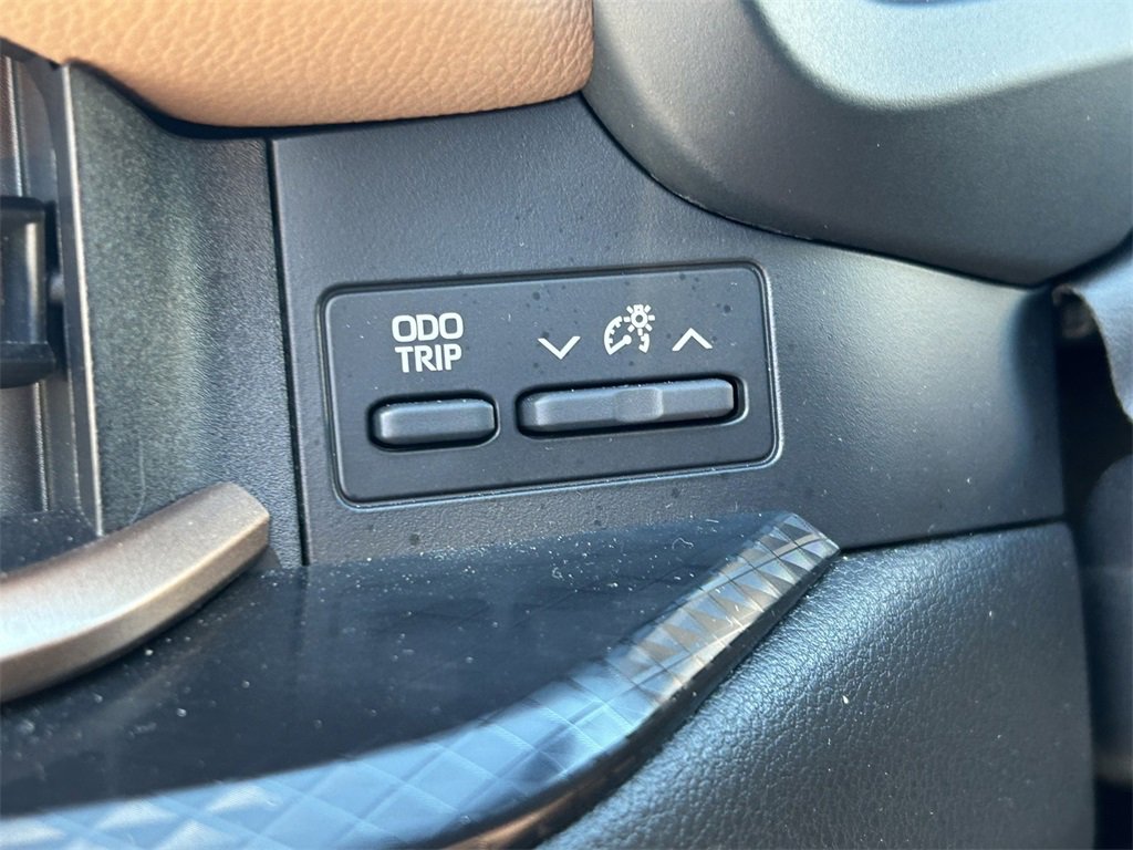 Used 2024 Toyota Grand Highlander AWD Hybrid image 29