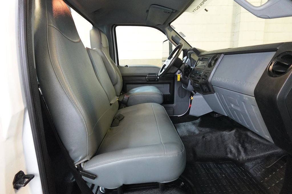 Used 2019 Ford F750 2WD Regular Cab Super Duty image 21