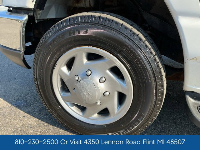 Used 2014 Ford E-150 and Econoline 150 Wagon RWD image 13