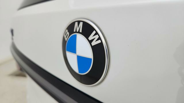 Used 2024 BMW X7 M60i w/ Executive Package image 16