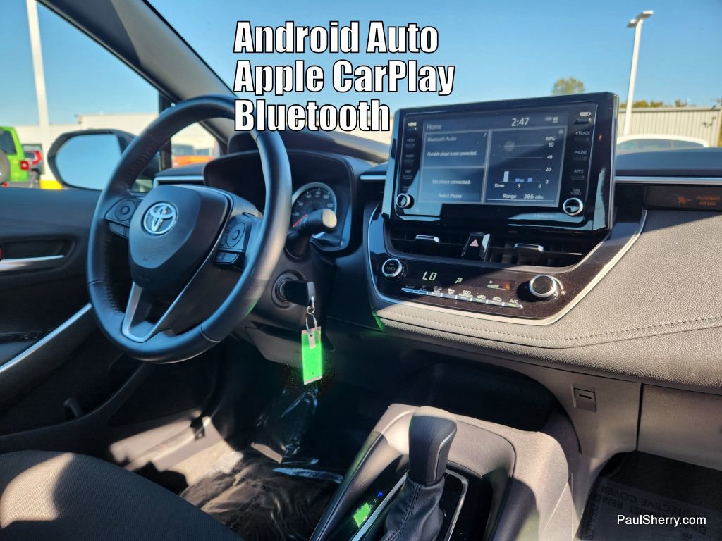 Used 2022 Toyota Corolla SE image 2