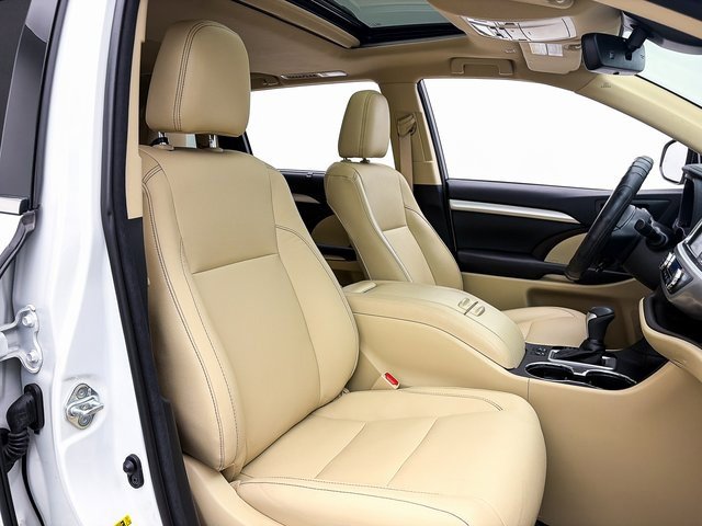Used 2018 Toyota Highlander XLE image 33