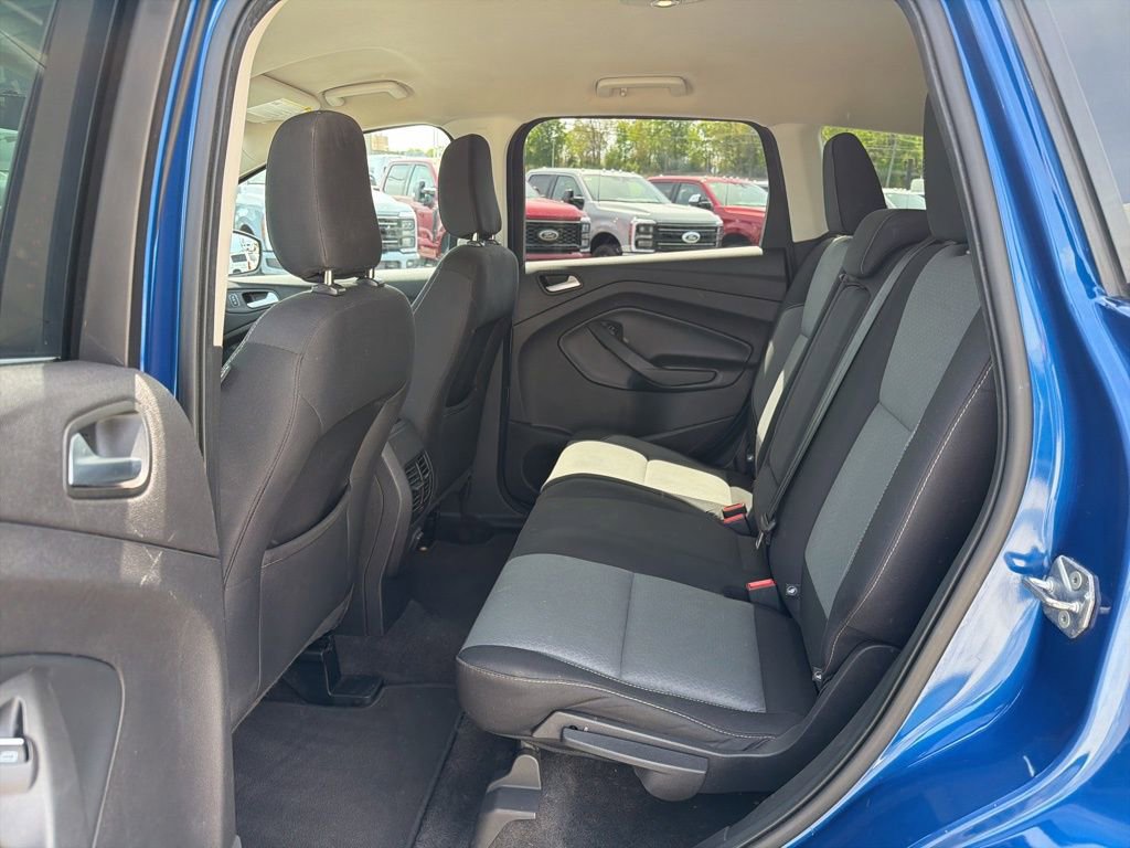 Used 2019 Ford Escape SE image 13