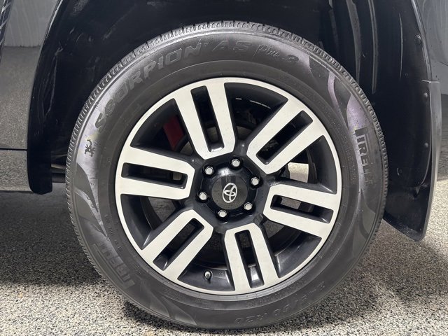 Used 2019 Toyota 4Runner Limited image 18