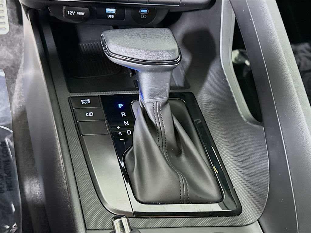 Certified 2025 Hyundai Elantra Sport FWD image 10