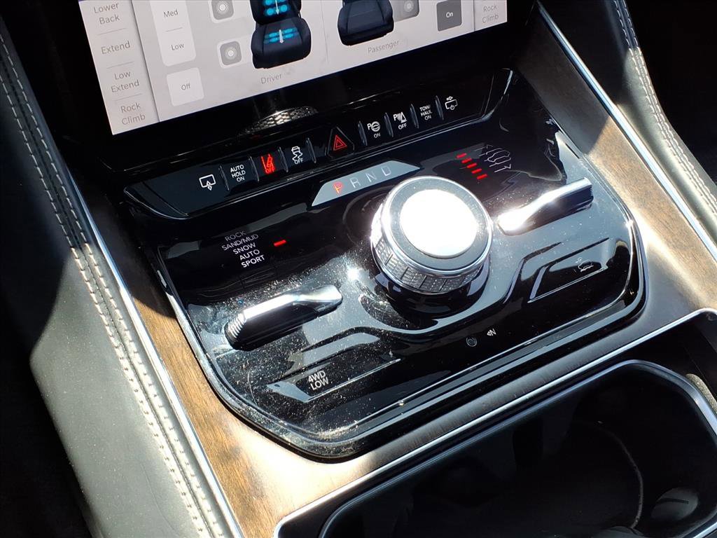 Used 2022 Jeep Grand Wagoneer Series II w/ Convenience Group III image 33