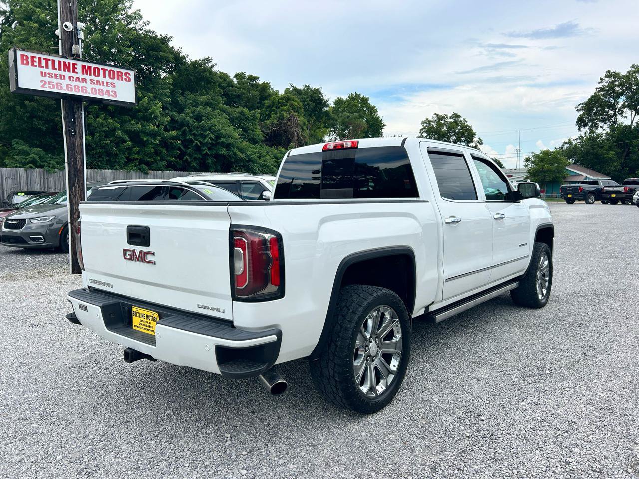 Used 2017 GMC Sierra 1500 Denali w/ Denali Ultimate Package AWD/4WD image 2