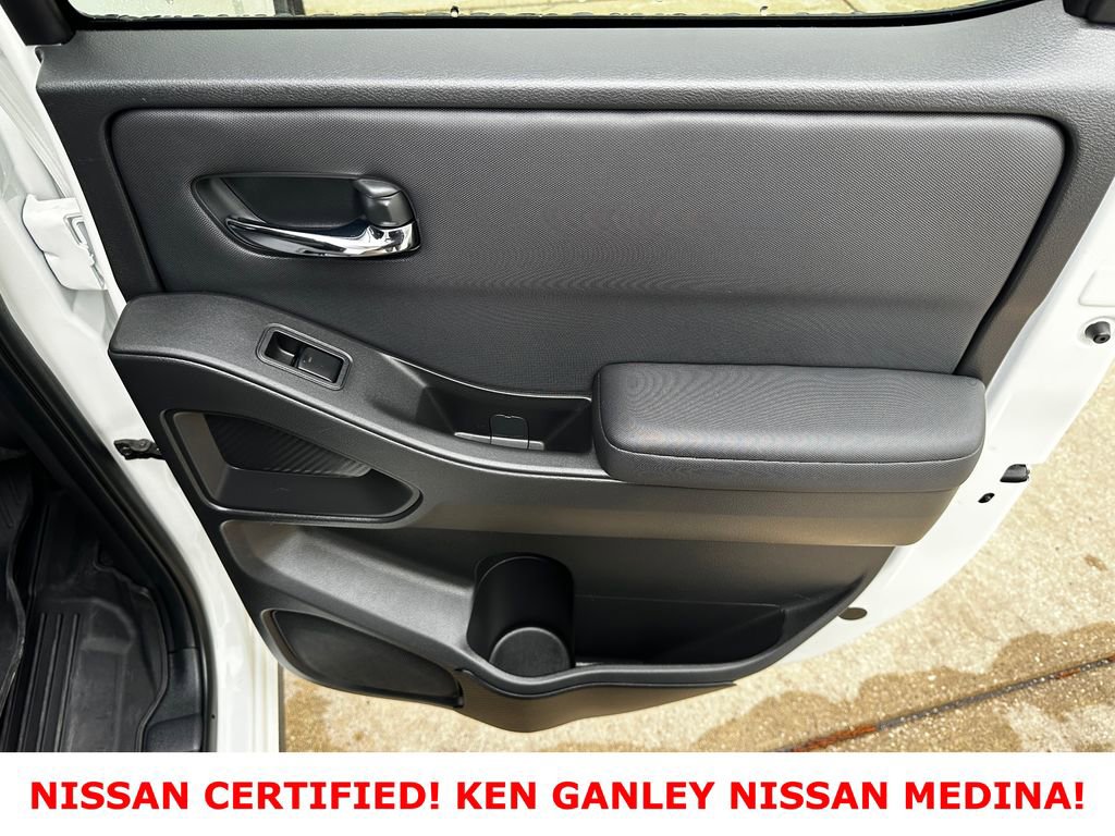 Certified 2024 Nissan Frontier SV w/ Hardbody Edition AWD/4WD image 46