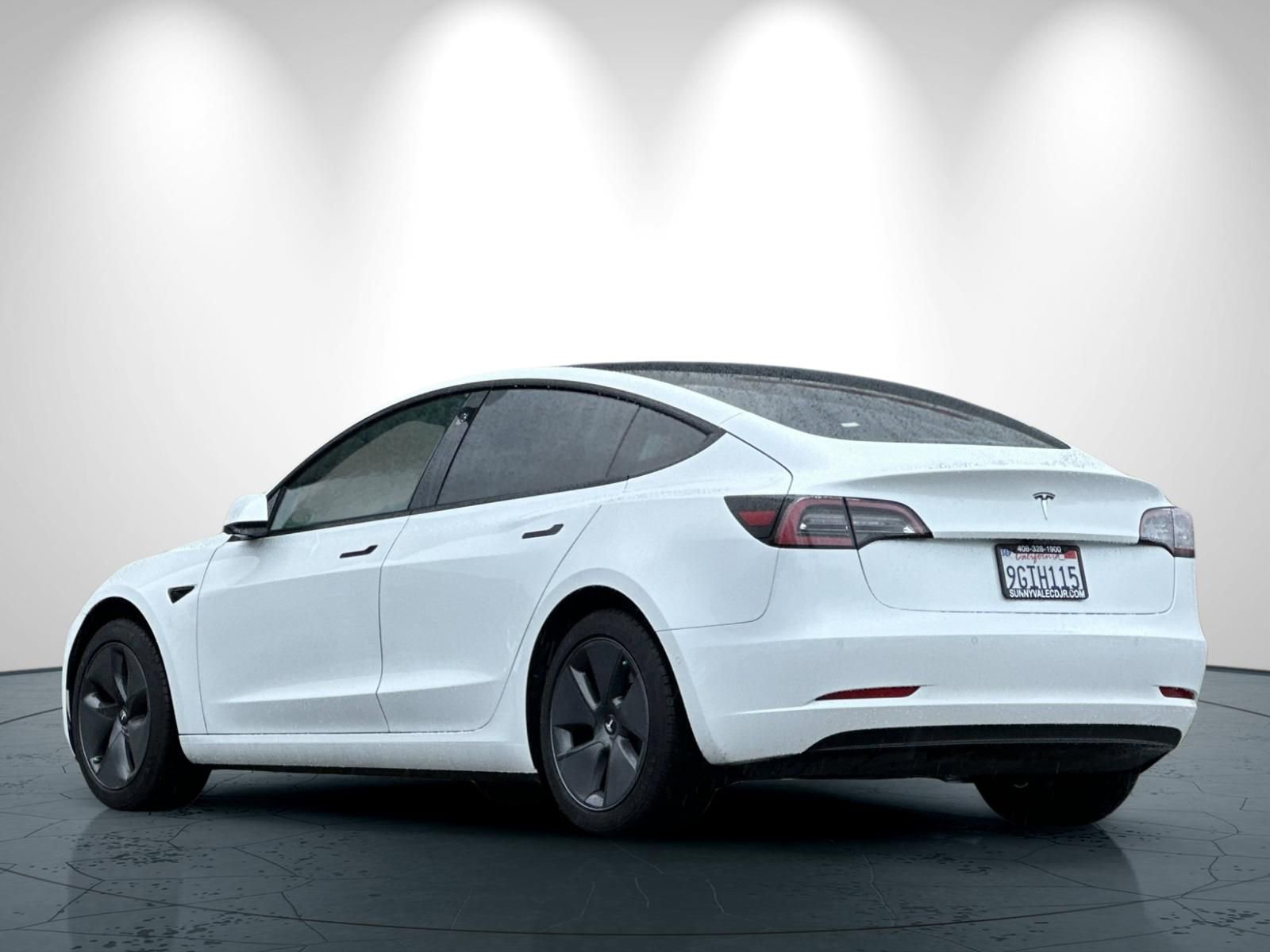 Used 2021 Tesla Model 3 Standard Range Plus image 6