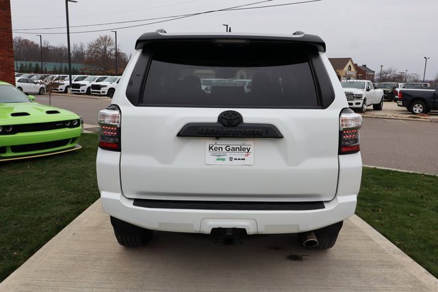 Used 2021 Toyota 4Runner Venture image 32
