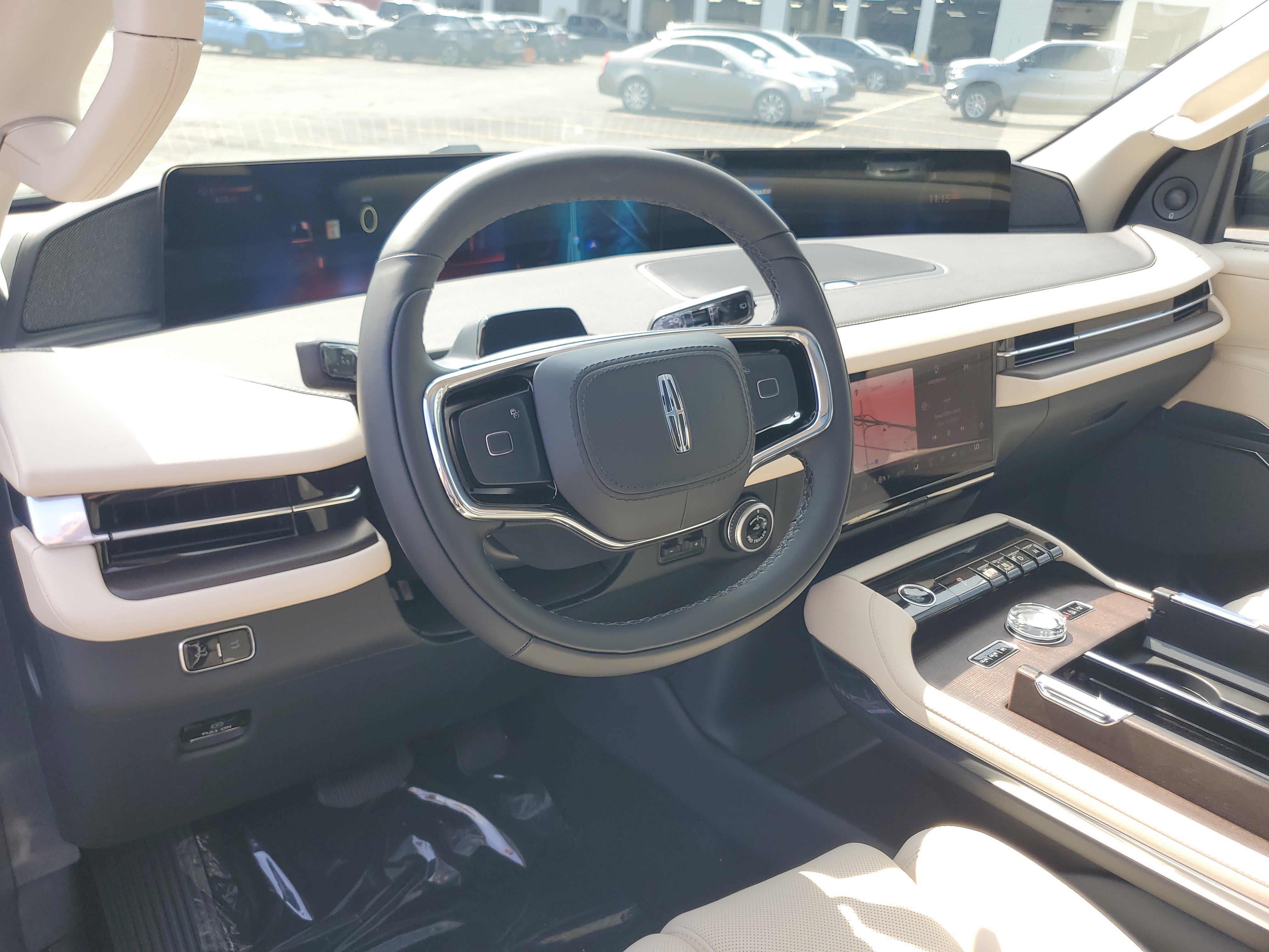 New 2027 Lincoln Navigator Reserve w/ Jet Appearance Package AWD/4WD image 14
