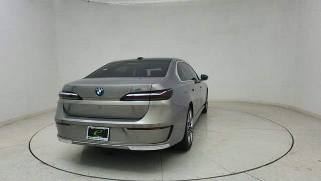 Used 2023 BMW i7 xDrive60 image 70