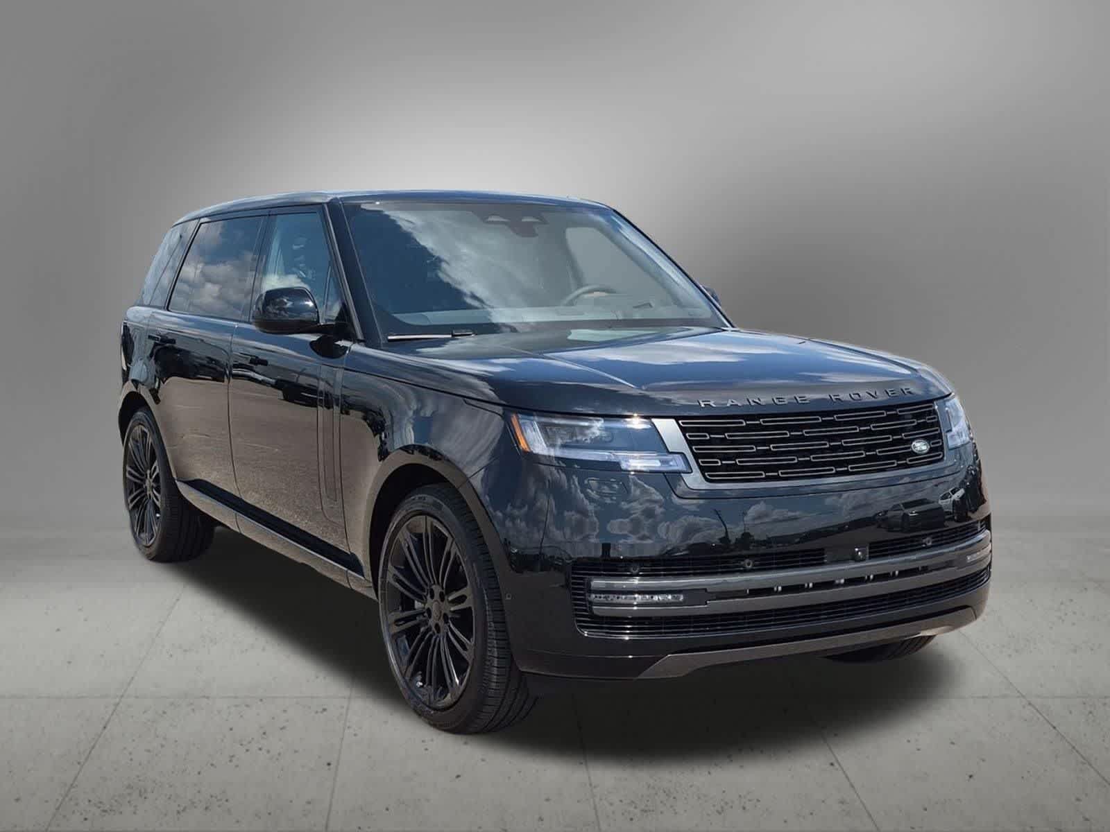 New 2026 Land Rover Range Rover Long Wheelbase SE AWD/4WD image 8