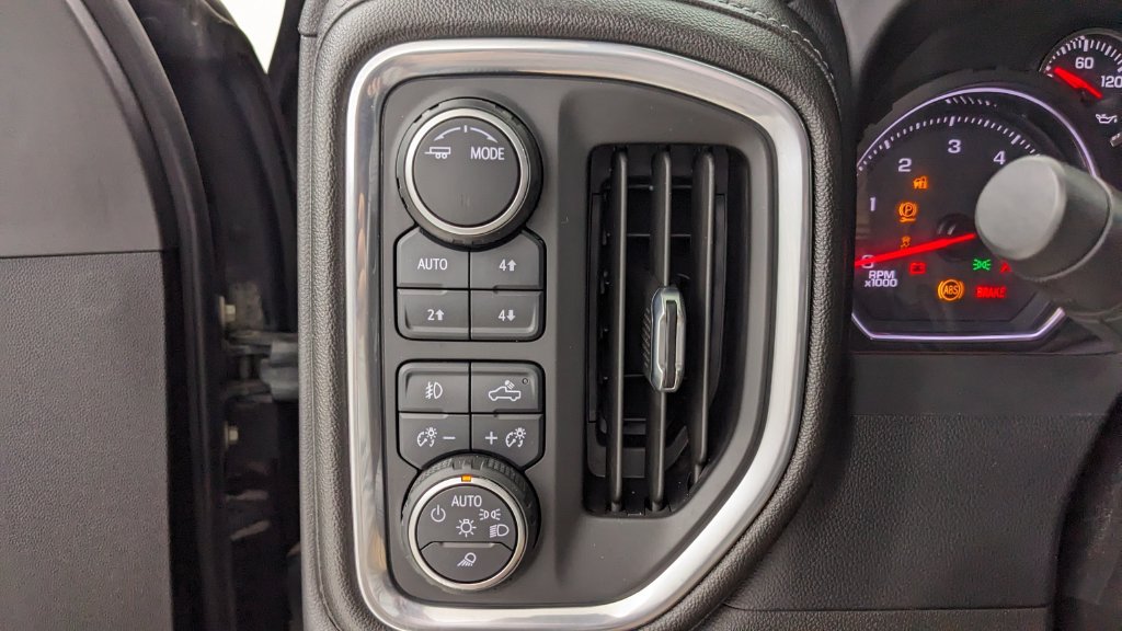 Used 2022 Chevrolet Silverado 2500 LT w/ True North Edition AWD/4WD image 23