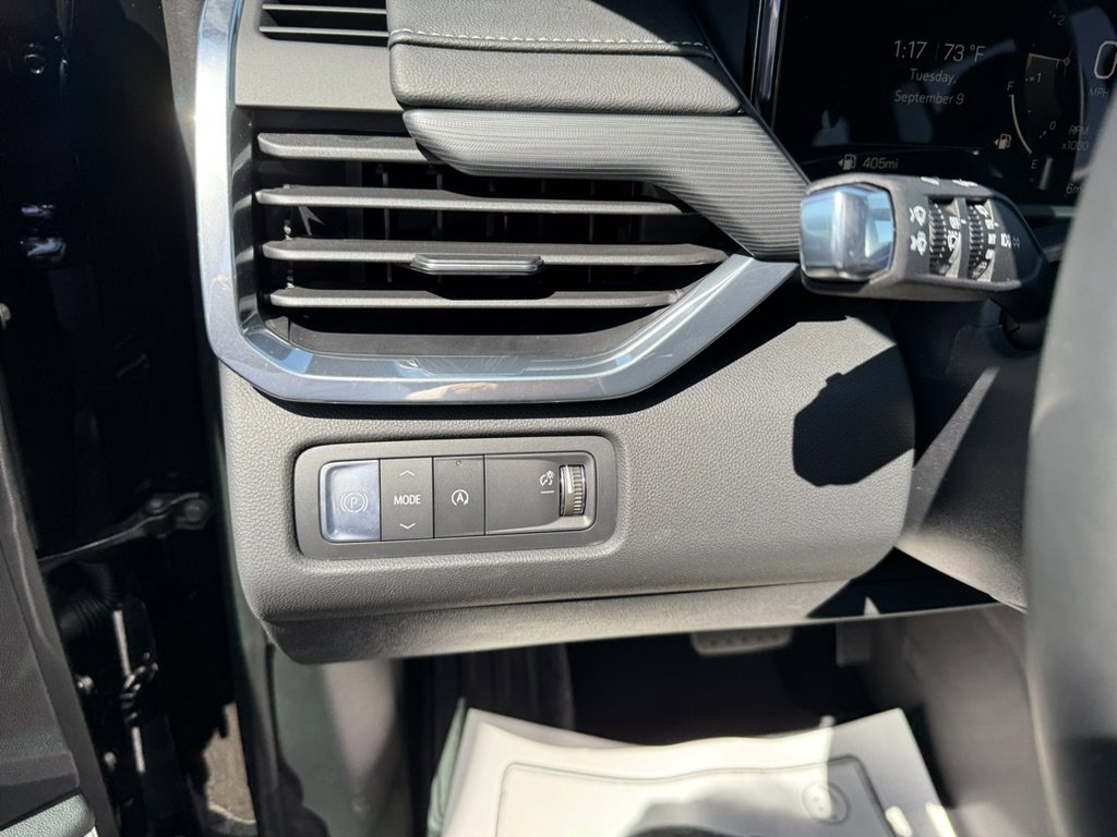 New 2026 GMC Acadia Elevation image 15