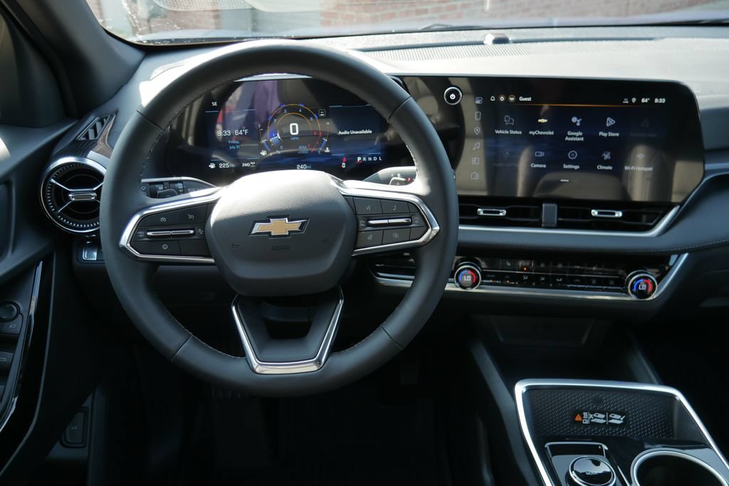 New 2026 Chevrolet Equinox LT w/ Convenience Package II AWD/4WD image 17