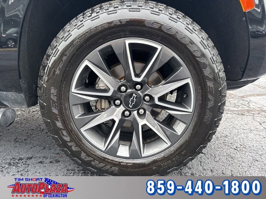 Used 2022 Chevrolet Suburban Z71 w/ Off-Road Capability Package image 20