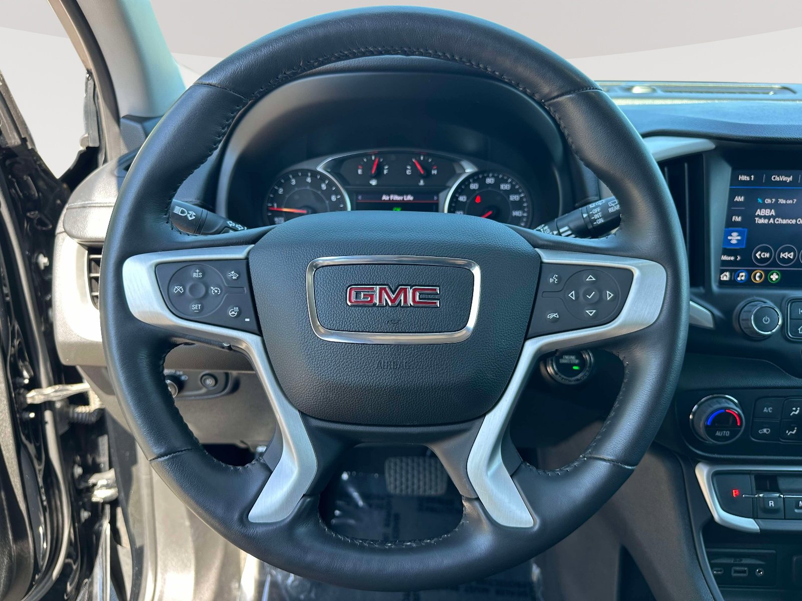 Used 2022 GMC Terrain SLT w/ Elevation Edition AWD/4WD image 16