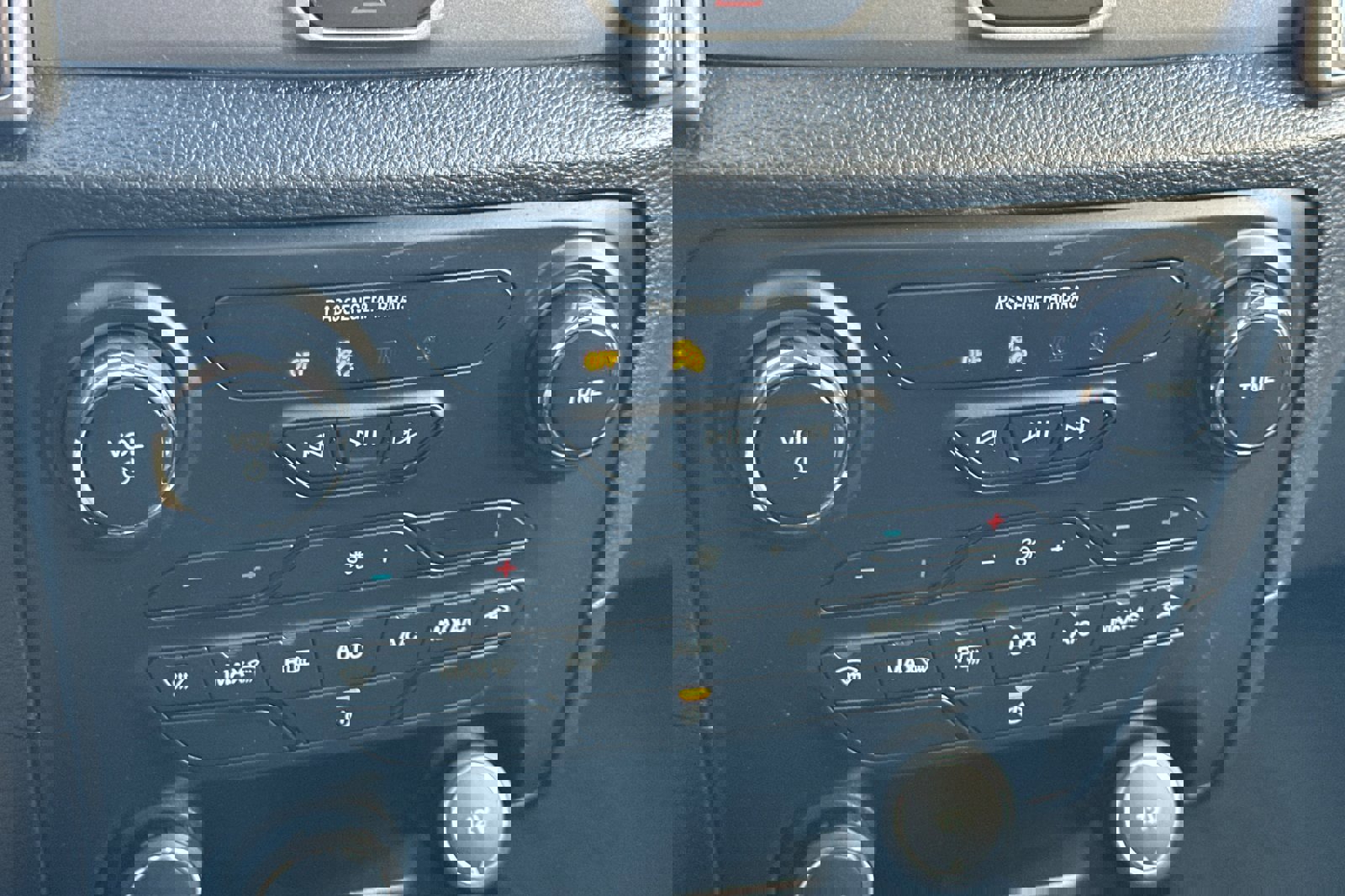 Used 2020 Ford Ranger XLT w/ Equipment Group 301A Mid image 16