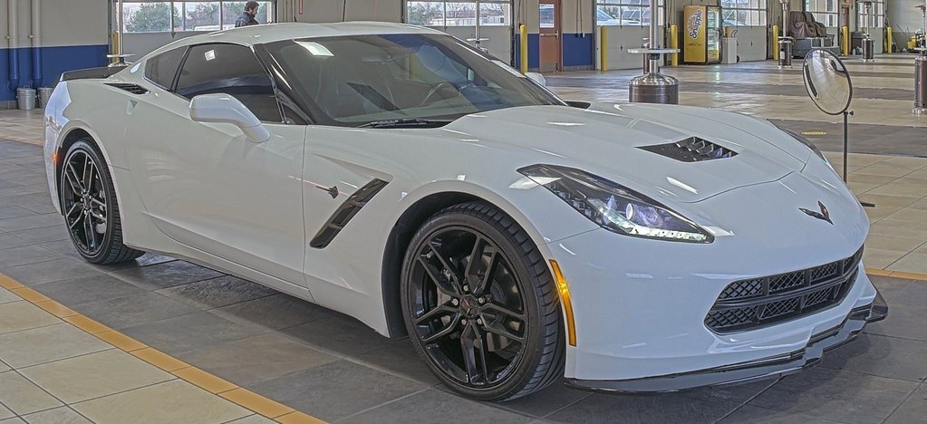 Used 2019 Chevrolet Corvette Stingray Coupe w/ Carbon Flash Badge Package image 15