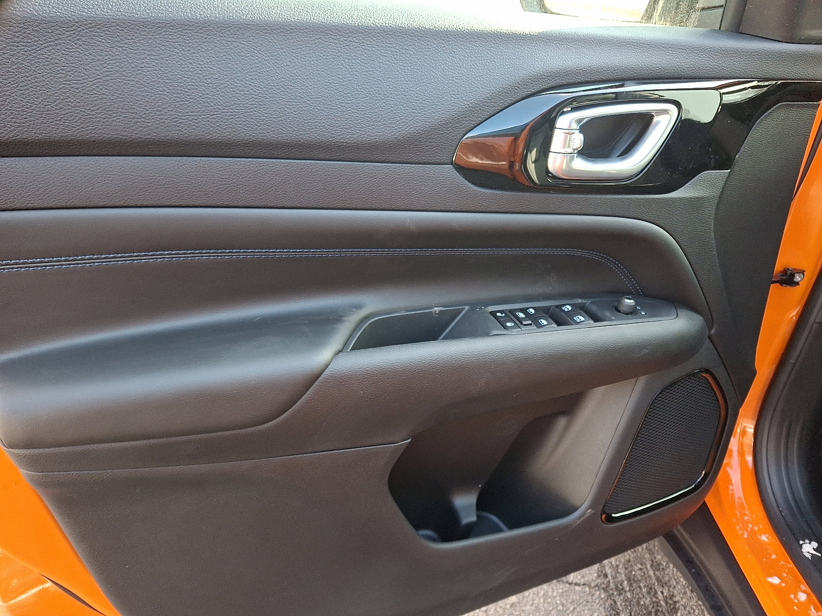 New 2026 Jeep Compass Limited image 10