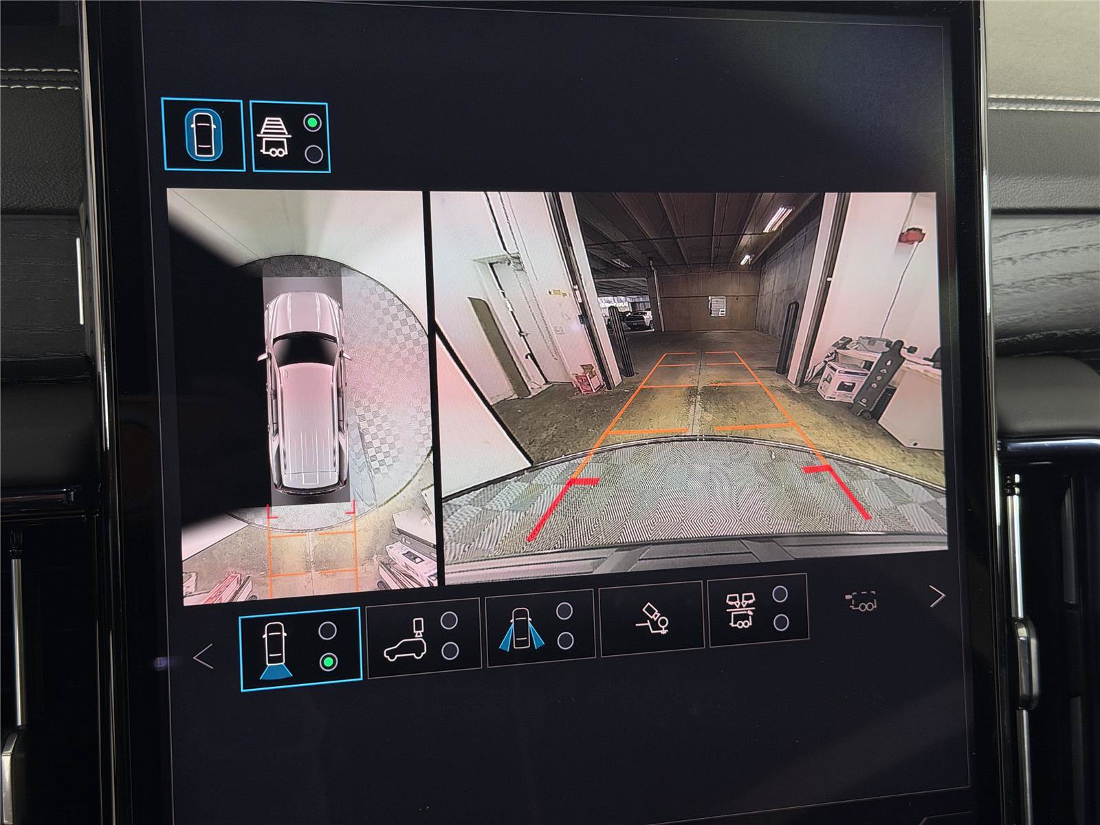 New 2026 GMC Yukon AT4 Ultimate AWD/4WD image 32