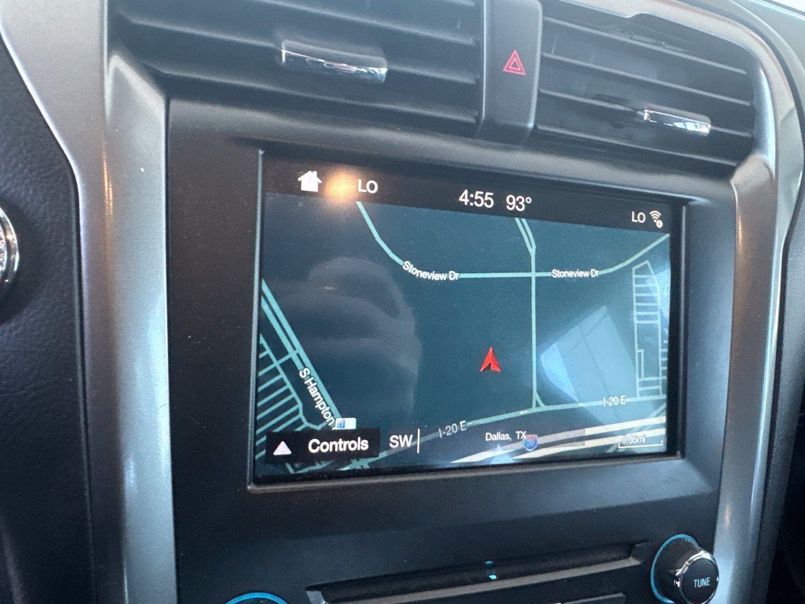 Used 2018 Ford Fusion SE w/ Fusion SE Technology Package FWD image 10