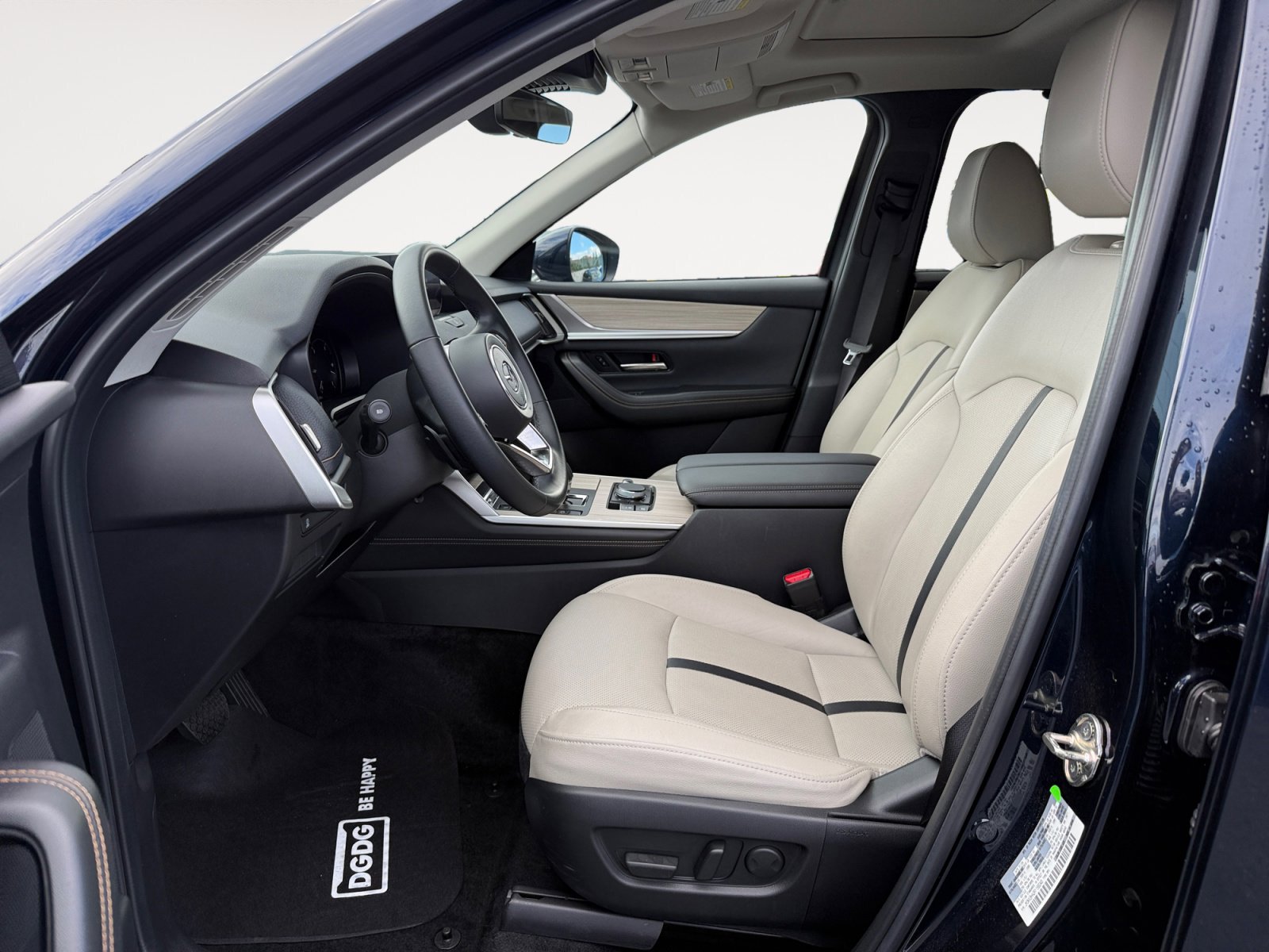 Certified 2024 MAZDA CX-90 Plug-In Hybrid w/ Preferred image 10