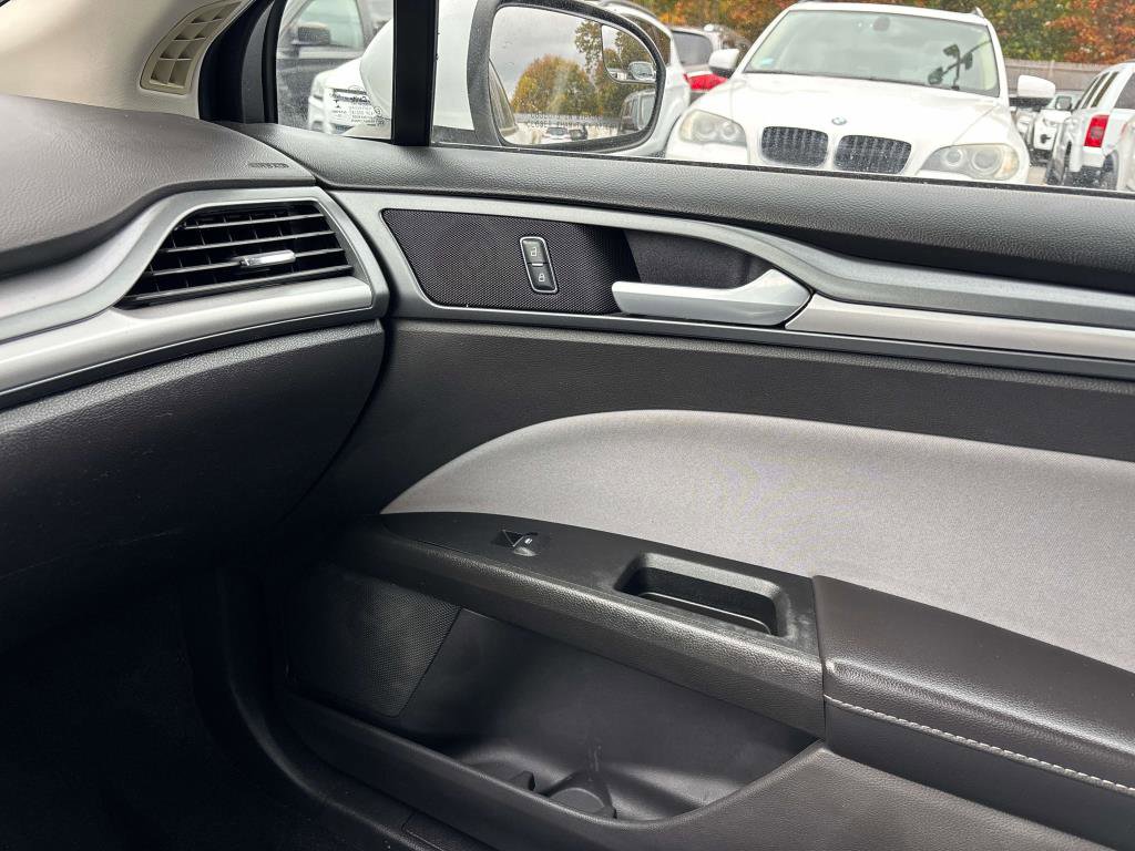 Used 2014 Ford Fusion S image 24