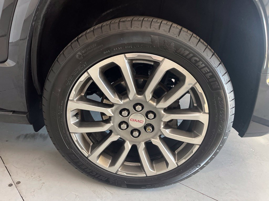 Used 2022 GMC Acadia Denali AWD/4WD image 16