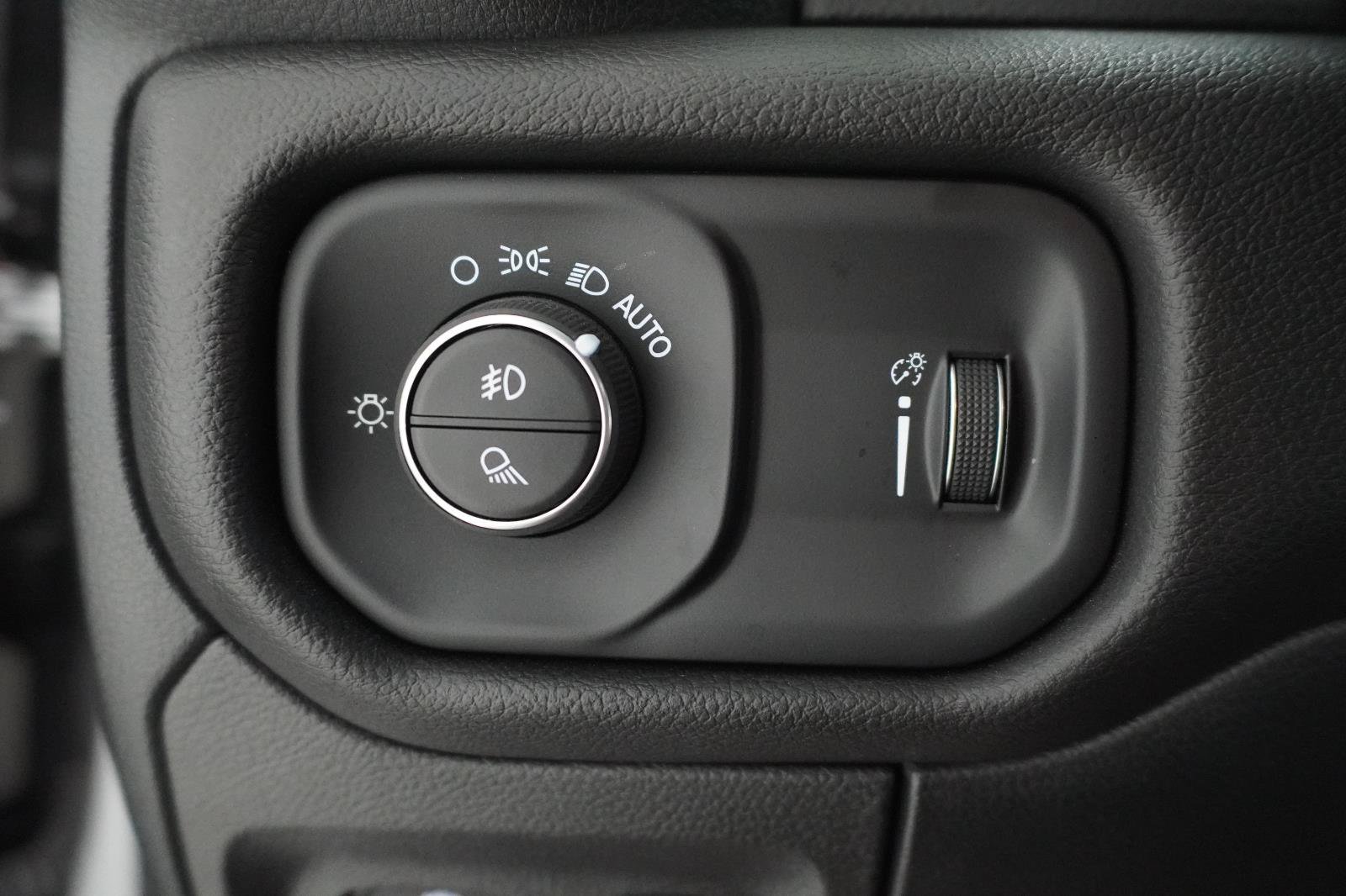 Used 2025 RAM 1500 Lone Star RWD image 13