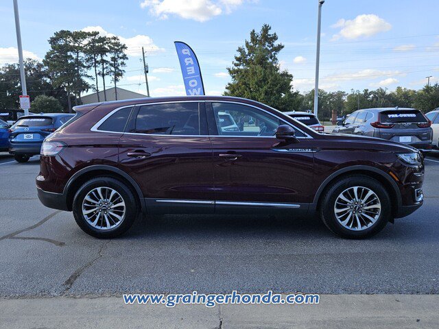 Used 2019 Lincoln Nautilus Select w/ Cargo Utility Package FWD image 6