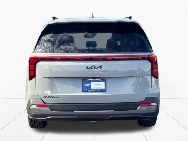 Used 2026 Kia Carnival SX w/ SX Dark Edition Package FWD image 4