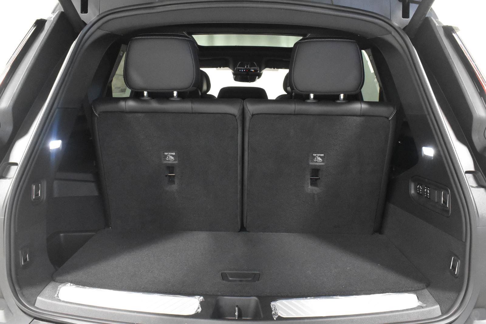 New 2026 Cadillac Vistiq Luxury image 16