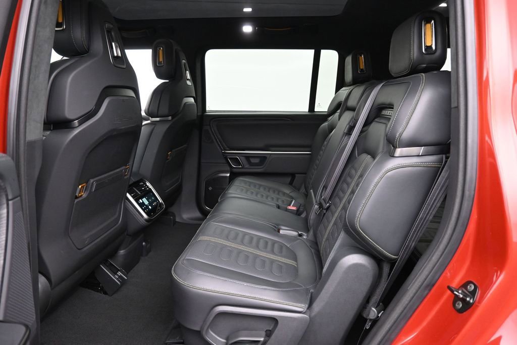 Used 2024 Rivian R1S Adventure AWD/4WD image 19