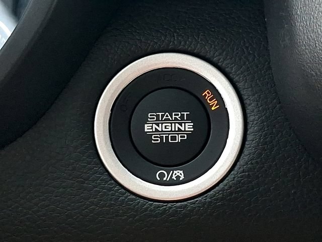 Used 2023 RAM 1500 Laramie AWD/4WD image 22