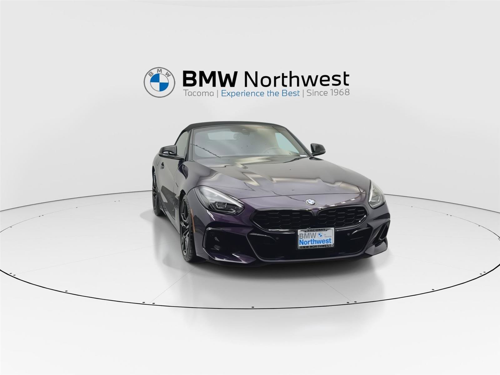 Used 2024 BMW Z4 M40i w/ Premium Package image 7