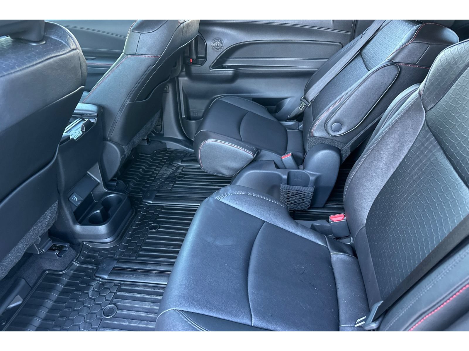 Used 2026 Toyota Sienna XSE AWD/4WD image 13