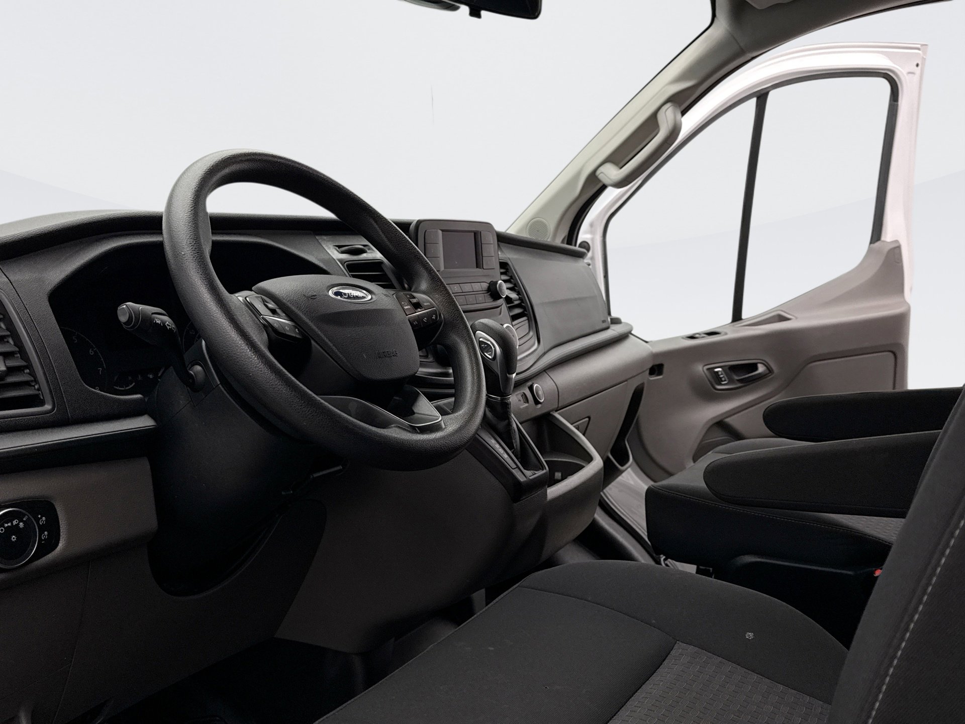 Used 2023 Ford Transit 250 Low Roof w/ Exterior Upgrade Package image 10