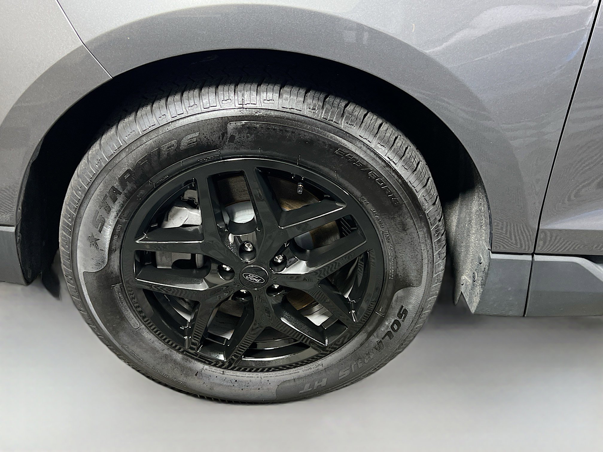 Used 2024 Ford Edge SEL image 13