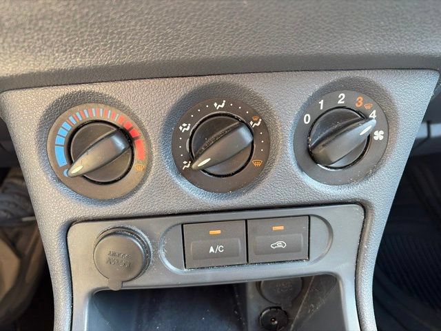 Used 2010 Ford Transit Connect XLT FWD image 27