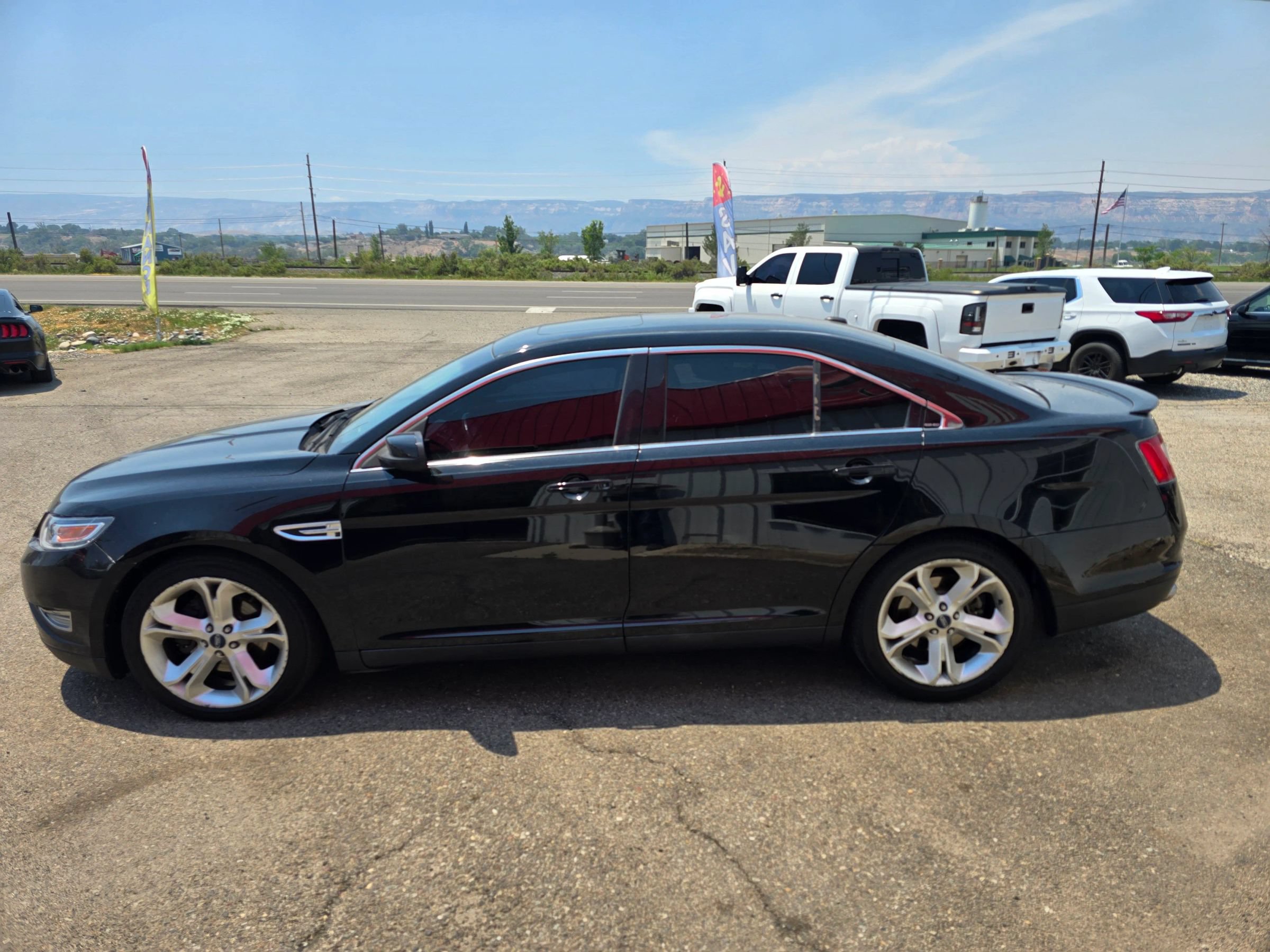 Used 2012 Ford Taurus SHO AWD/4WD image 4